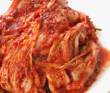 様々な具材を包み込み漬け込んでいます