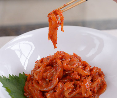 見た目の赤さほど、辛くなく、やさしい味わい